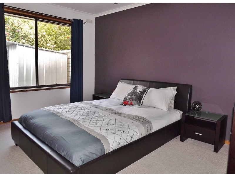 3/21  William Street, Newborough VIC 3825