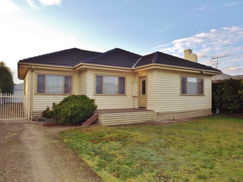 21 Rubery Street, Moe VIC 3825