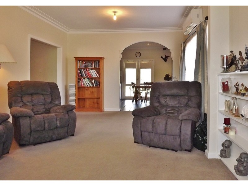 21 Rubery Street, Moe VIC 3825