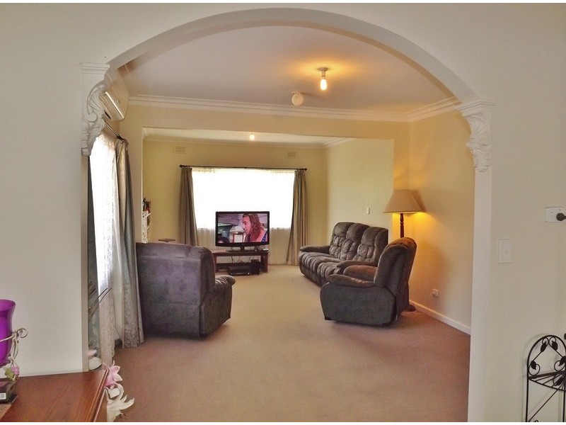 21 Rubery Street, Moe VIC 3825