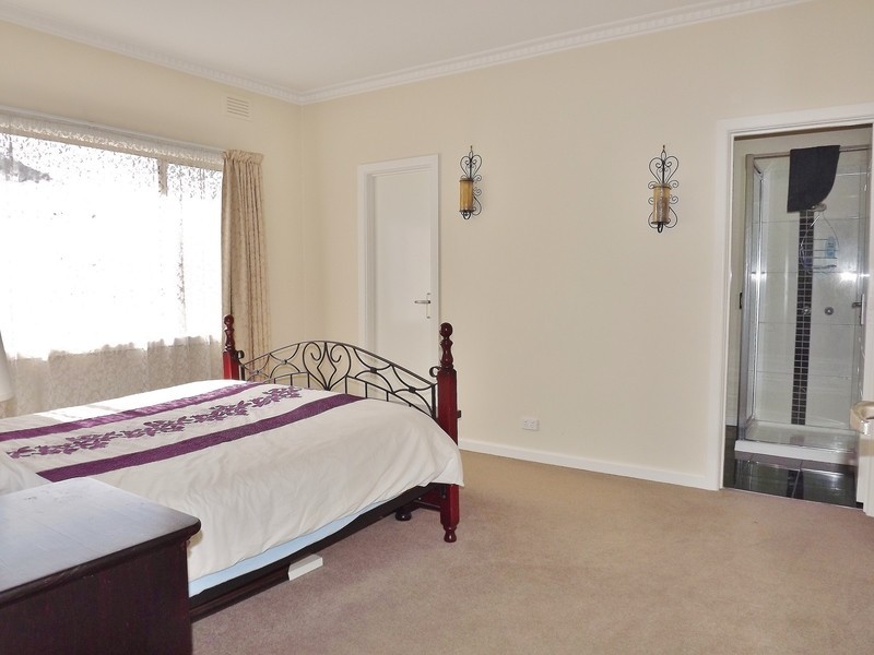 21 Rubery Street, Moe VIC 3825