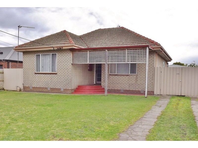 9 Rubery Street, Moe VIC 3825
