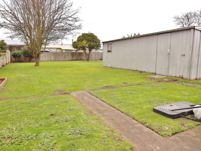 9 Rubery Street, Moe VIC 3825