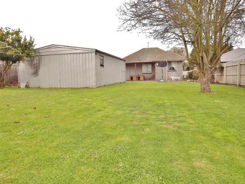 9 Rubery Street, Moe VIC 3825