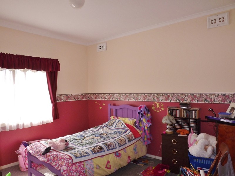 20 Brock Street, Moe VIC 3825