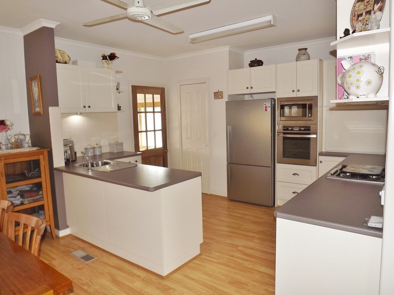 15 Monash Road, Newborough VIC 3825