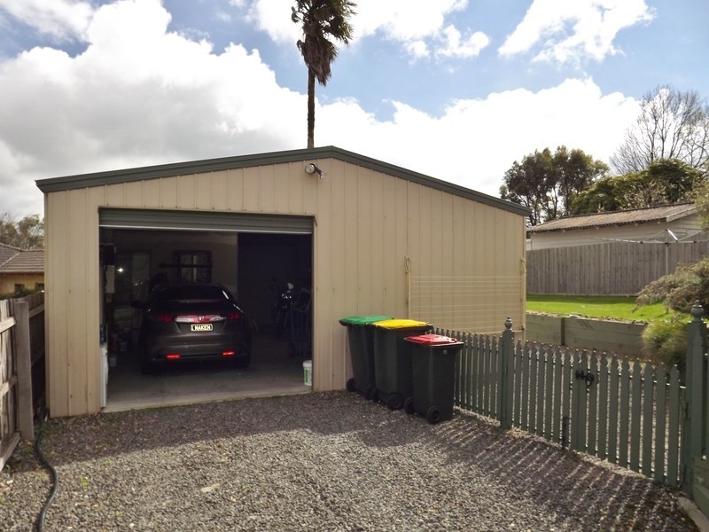 15 Monash Road, Newborough VIC 3825