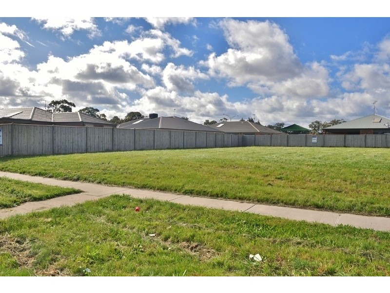 7  Montane Boulevard, Newborough VIC 3825
