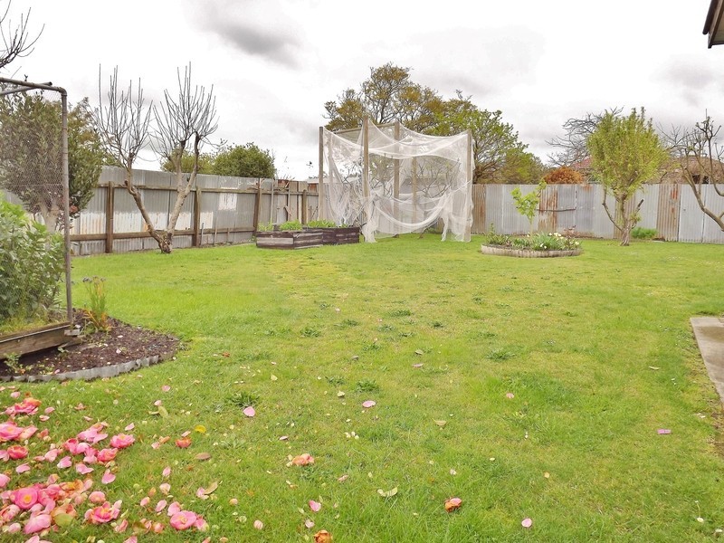 23  Monash Road, Newborough VIC 3825