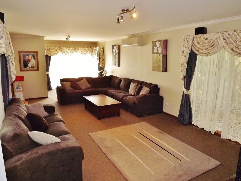 12 Wirrana Drive, Moe VIC 3825