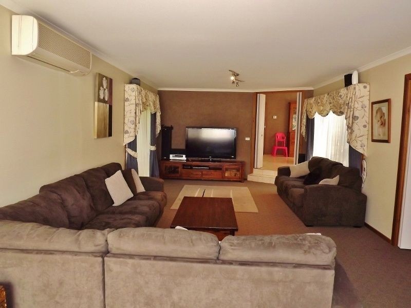 12 Wirrana Drive, Moe VIC 3825