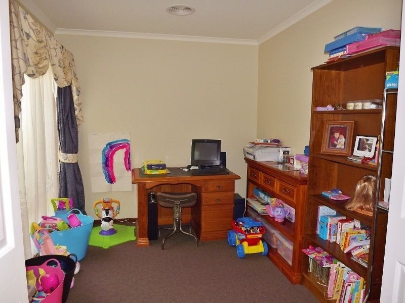 12 Wirrana Drive, Moe VIC 3825