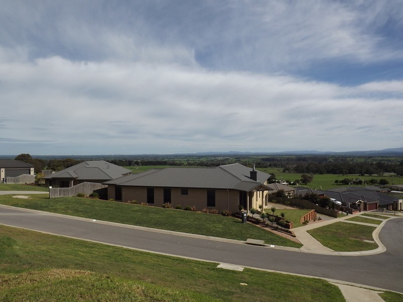 1 Sharnee Court, Moe VIC 3825