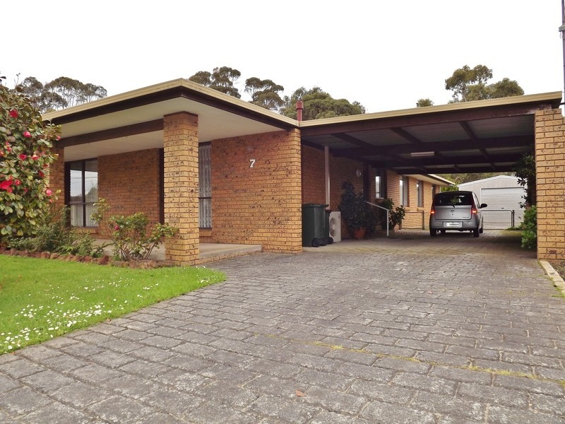 7 Southwell Avenue, Newborough VIC 3825