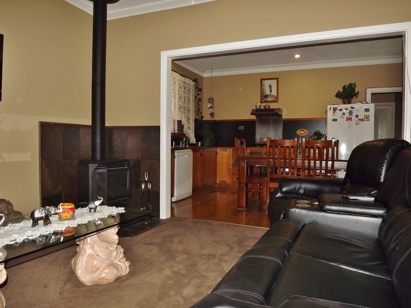 1A Austin Avenue, Moe VIC 3825