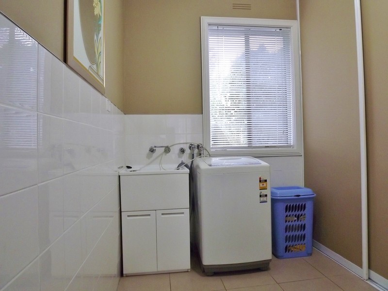 1A Austin Avenue, Moe VIC 3825