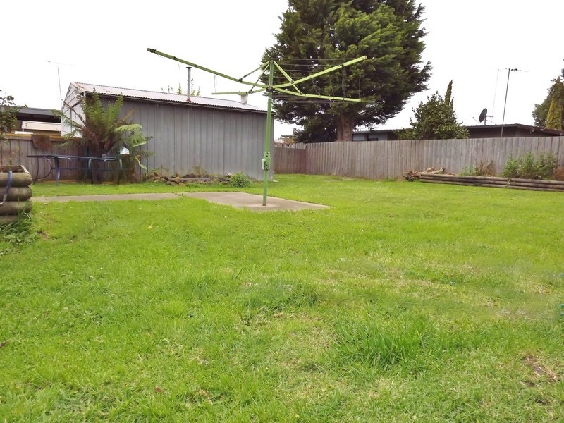1A Austin Avenue, Moe VIC 3825