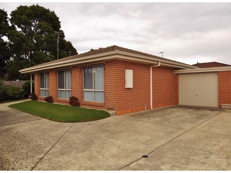 3/7 Saxtons Drive, Moe VIC 3825