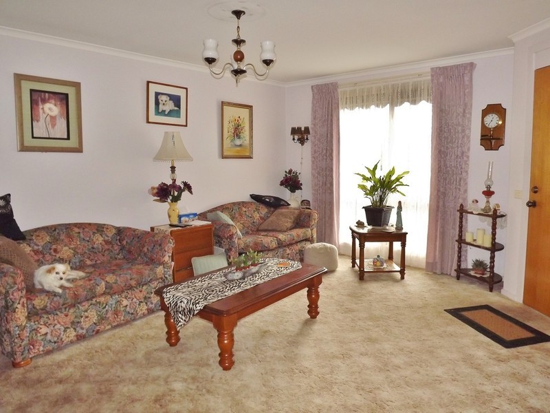 3/7 Saxtons Drive, Moe VIC 3825