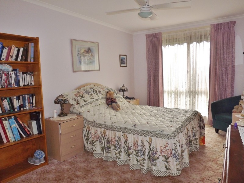 3/7 Saxtons Drive, Moe VIC 3825