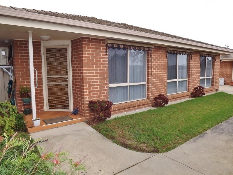 3/7 Saxtons Drive, Moe VIC 3825