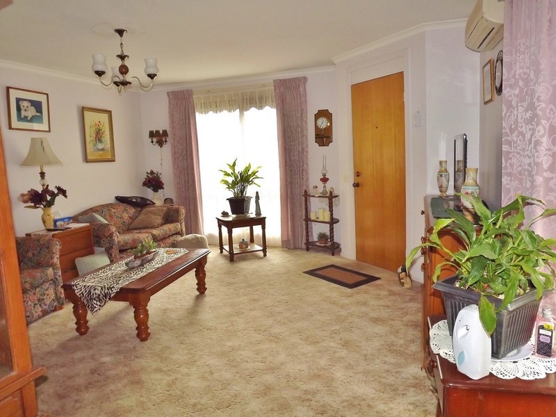 3/7 Saxtons Drive, Moe VIC 3825