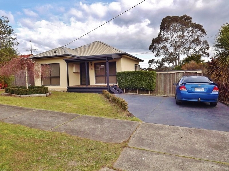 15 Joy Street, Newborough VIC 3825