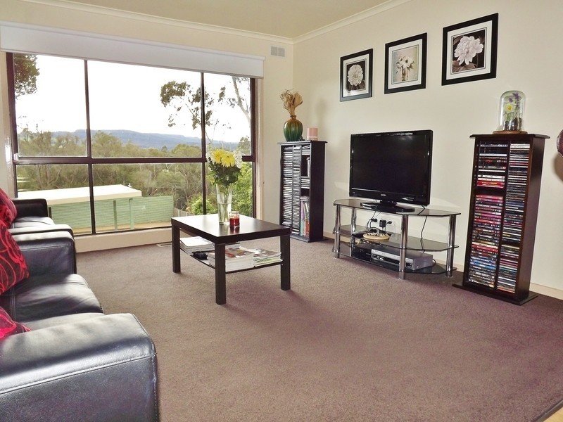 15 Joy Street, Newborough VIC 3825