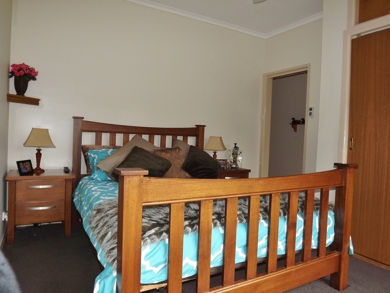 15 Joy Street, Newborough VIC 3825