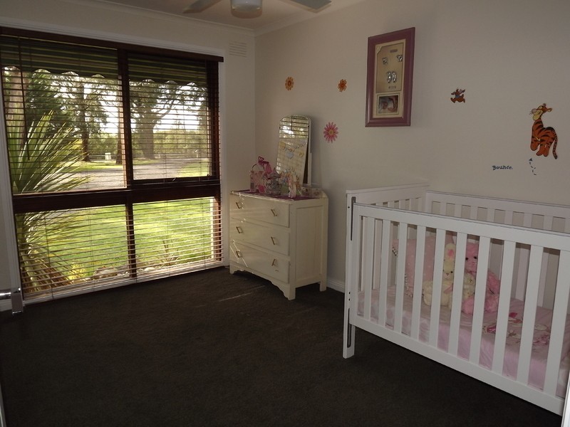 7 Frys Track, Newborough VIC 3825
