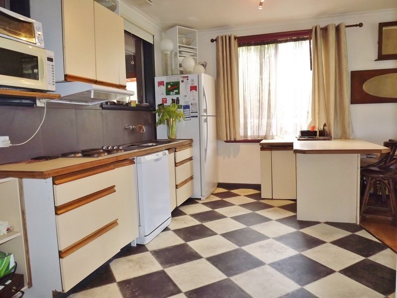 82 Shanahan Parade, Newborough VIC 3825