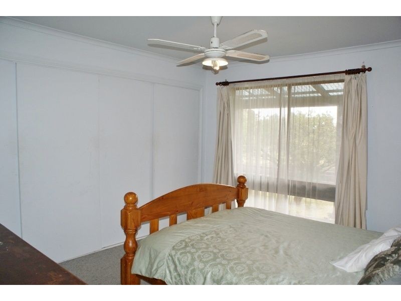 23 Western Avenue, Newborough VIC 3825