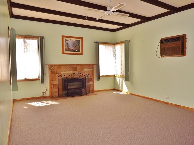 33 Leith Street, Newborough VIC 3825