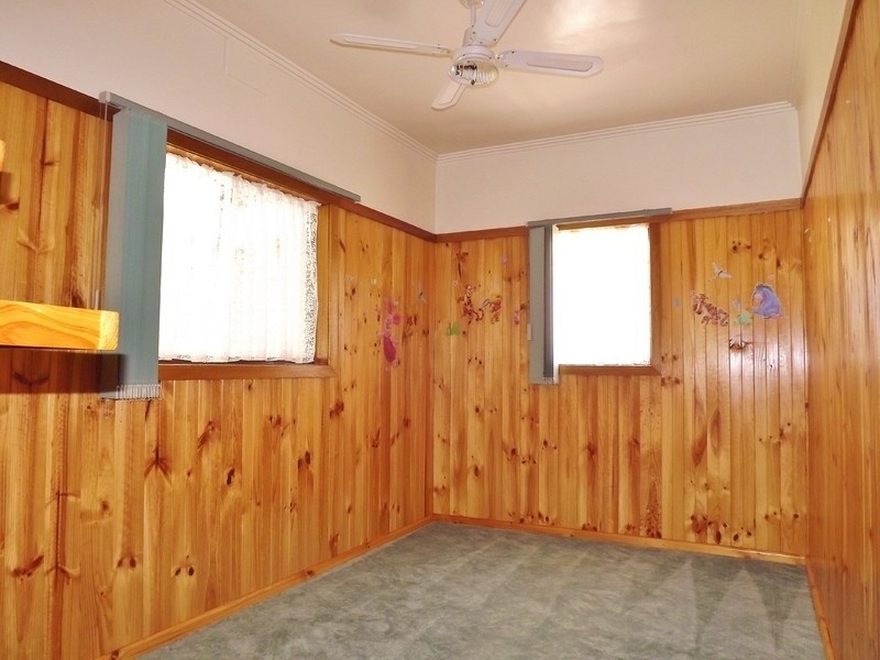 33 Leith Street, Newborough VIC 3825