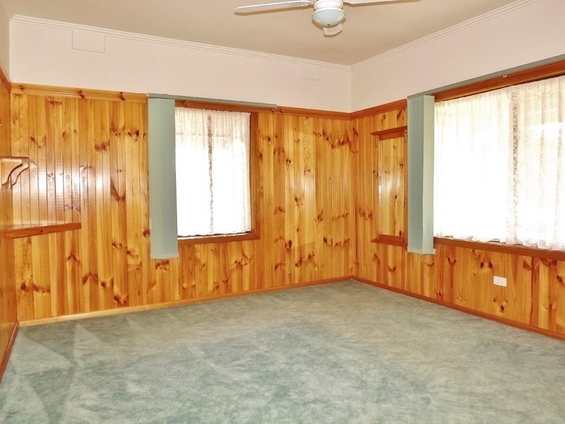 33 Leith Street, Newborough VIC 3825