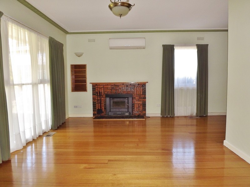 2a Vale Street, Moe VIC 3825