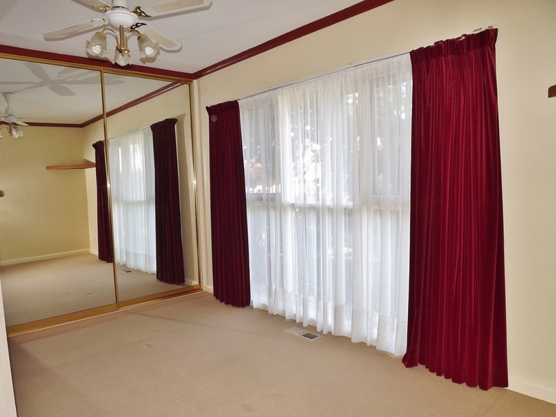 2a Vale Street, Moe VIC 3825