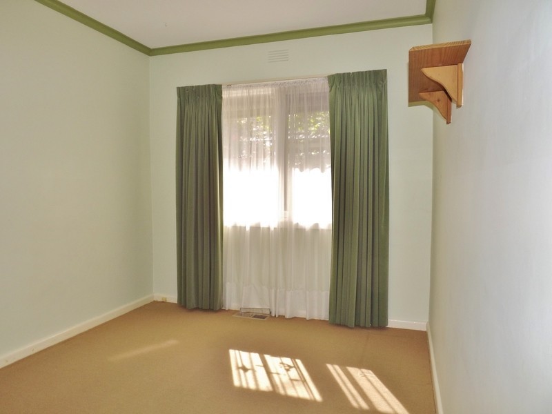 2a Vale Street, Moe VIC 3825