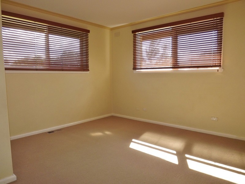 2a Vale Street, Moe VIC 3825