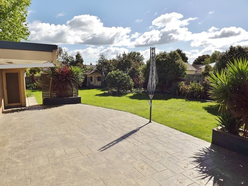 2a Vale Street, Moe VIC 3825