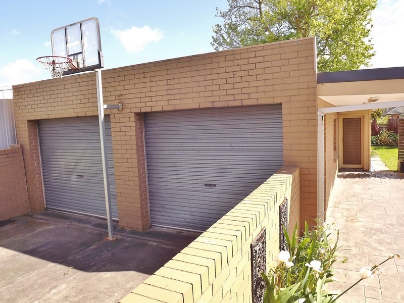 2a Vale Street, Moe VIC 3825