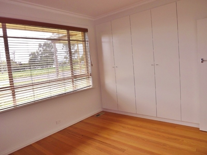 28 Old Sale Road, Moe VIC 3825