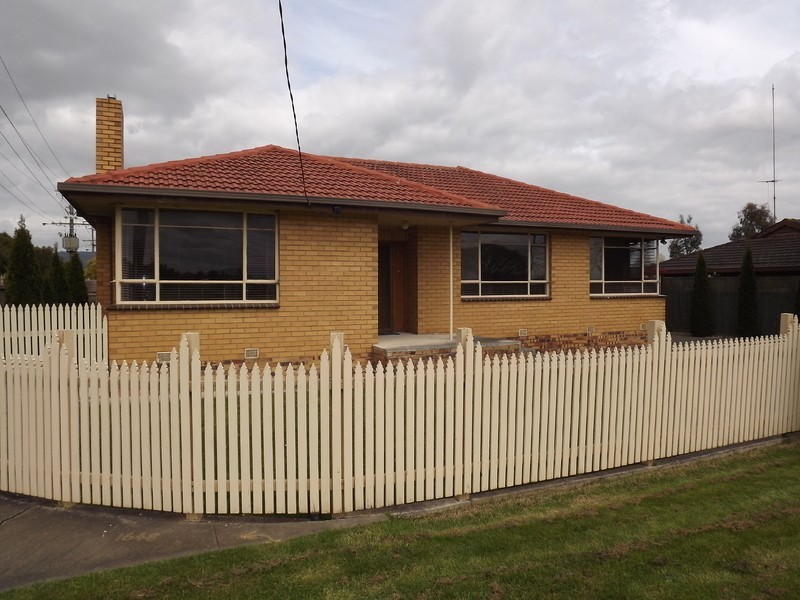 28 Old Sale Road, Moe VIC 3825