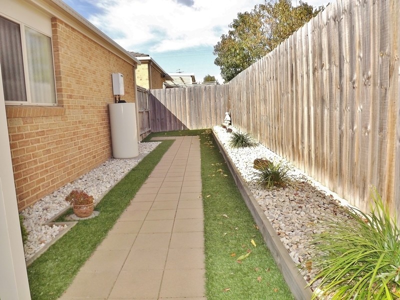 7/35-37 Monash Road, Newborough VIC 3825