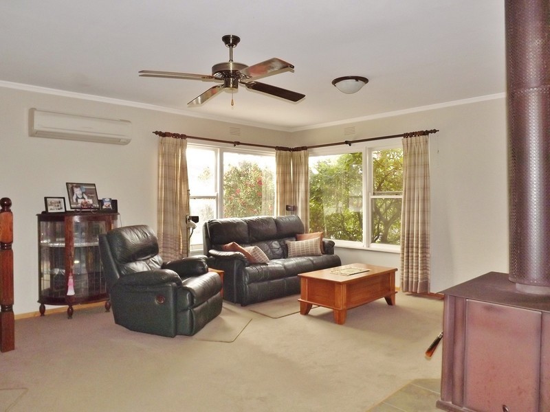 13 Roxburgh Road, Yallourn North VIC 3825