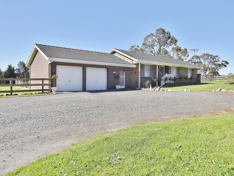 36 Thompsons Road, Newborough VIC 3825