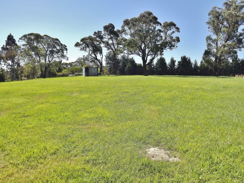 36 Thompsons Road, Newborough VIC 3825