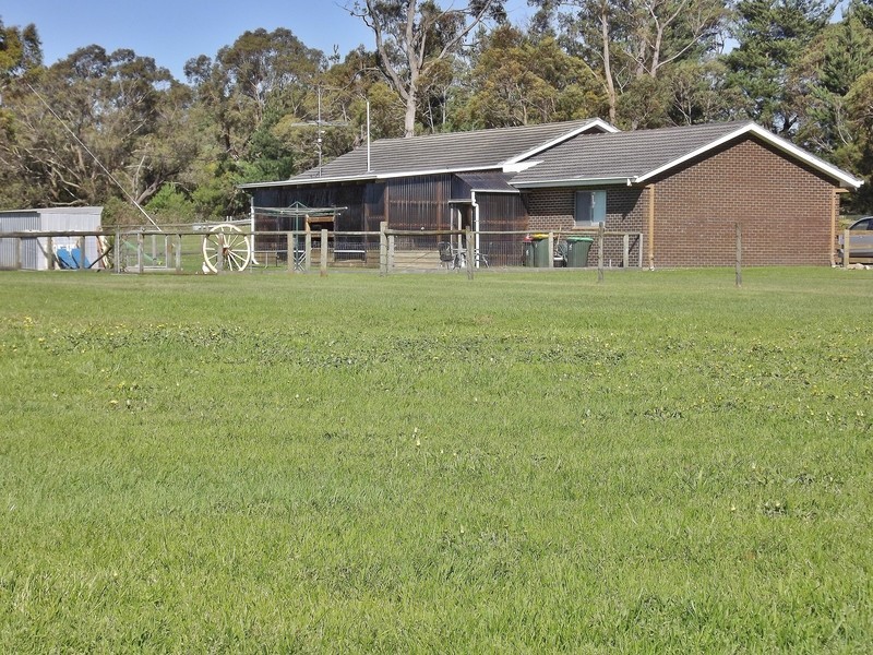 36 Thompsons Road, Newborough VIC 3825