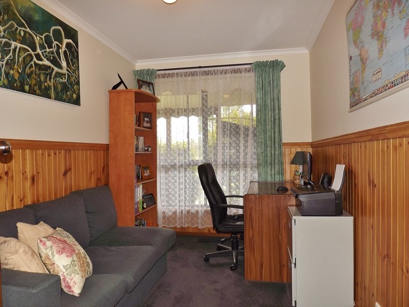 48 Eastern Avenue, Newborough VIC 3825