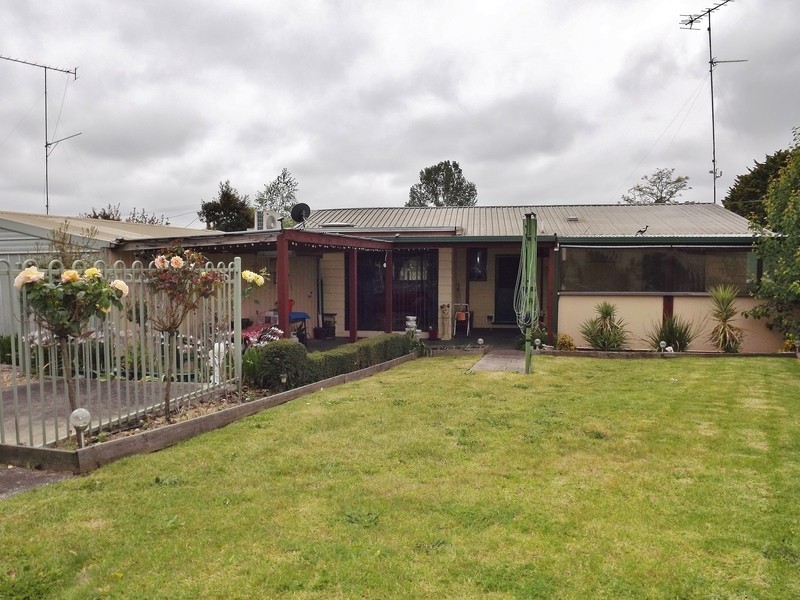 48 Eastern Avenue, Newborough VIC 3825
